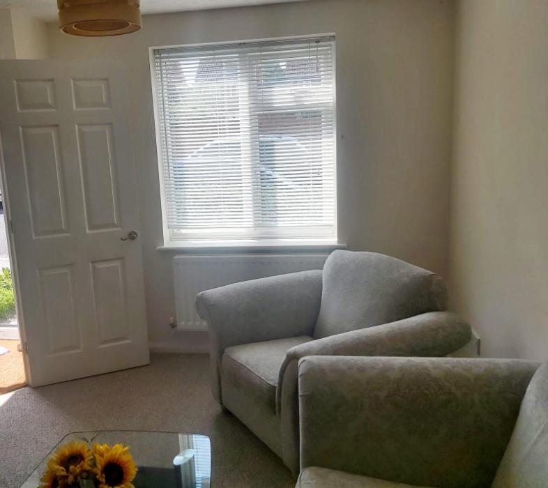 Ashford Holiday Home Smithy Drive Sleeps 5 Free Wifi And Vehicle Parking Kingsnorth 외부 사진
