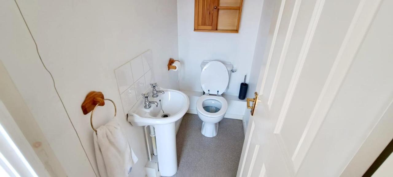 Ashford Holiday Home Smithy Drive Sleeps 5 Free Wifi And Vehicle Parking Kingsnorth 외부 사진